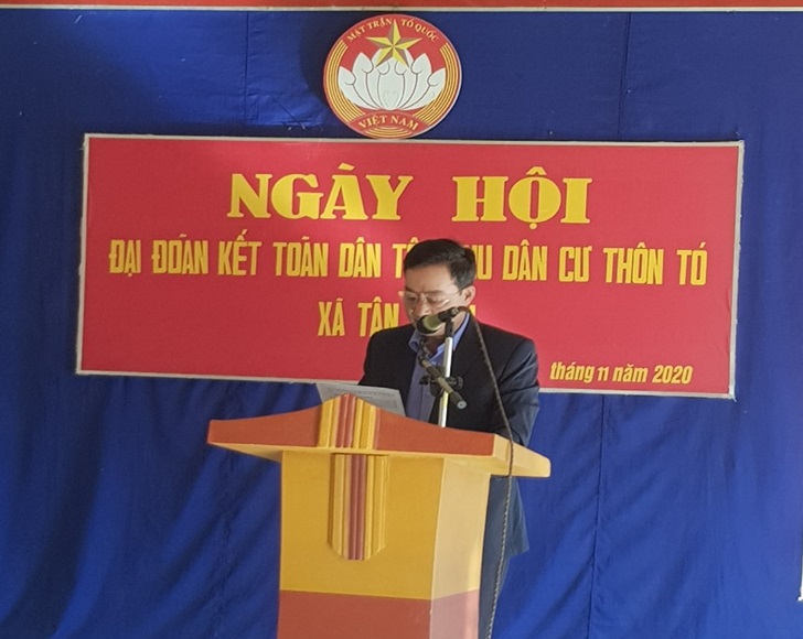 Viện trưởng VKSND huyện Văn Chấn dự ngày hội “Đại đoàn kết toàn dân tộc” tại khu dân cư Thôn Tó, xã Tân Thịnh