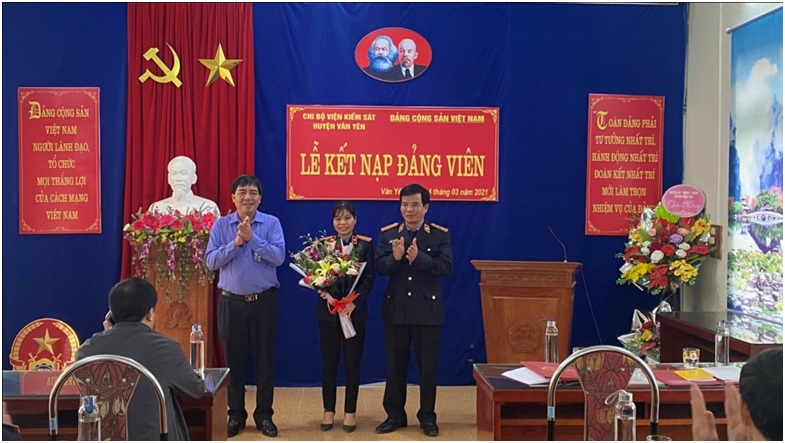 VKS Văn Yên tổ chức Lễ kết nạp đảng viên mới