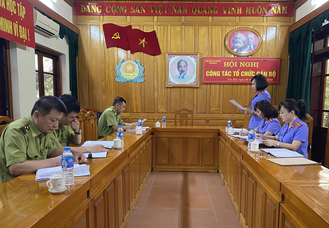 Viện KSND thành phố kiểm sát trực tiếp việc tiếp nhận, giải quyết tố giác, tin báo về tội phạm tại Hạt kiểm Lâm thành phố Yên Bái