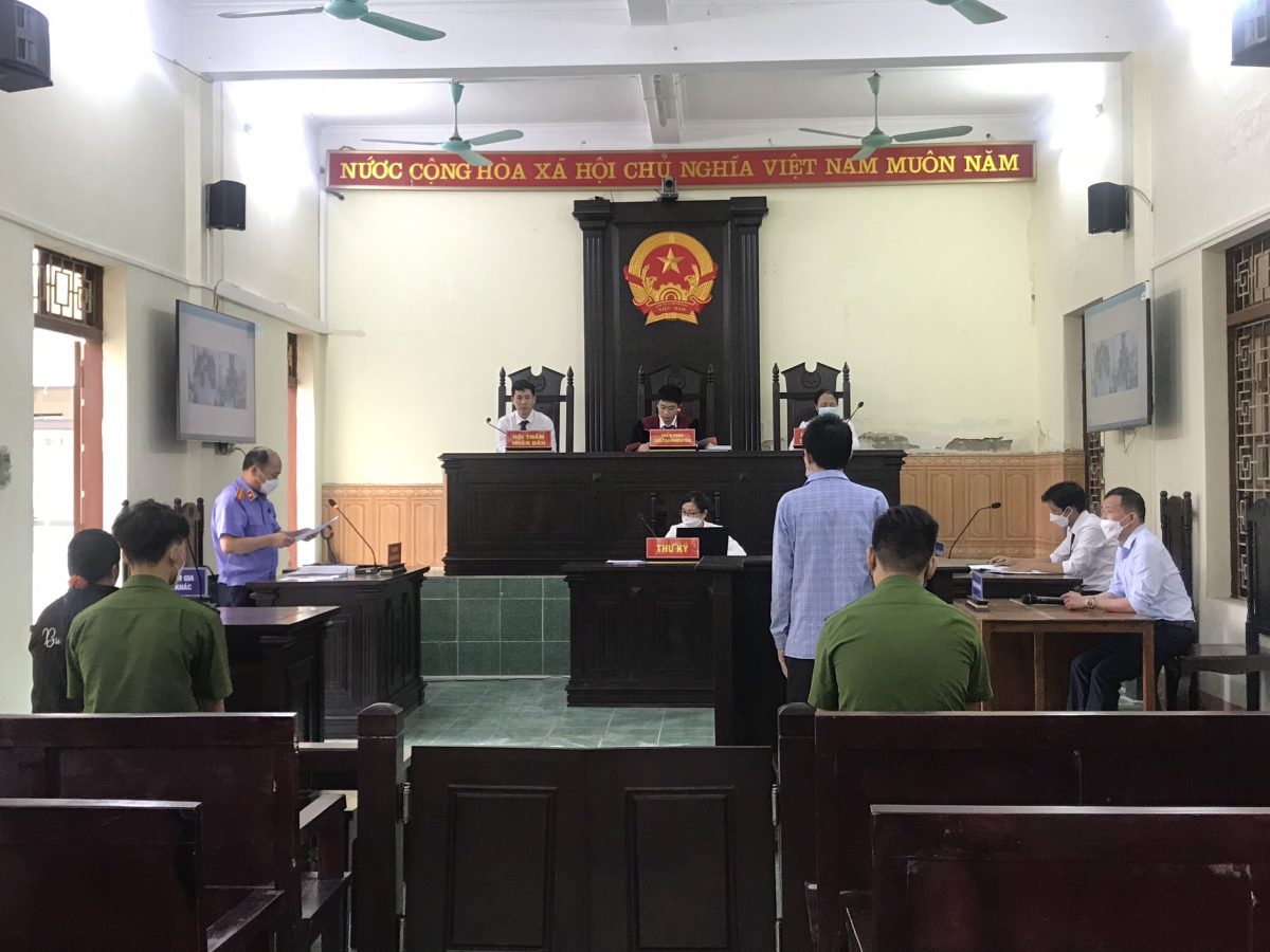 VKSND huyện Trấn Yên phối hợp với Tòa án nhân dân cùng cấp tổ chức phiên tòa xét xử rút kinh nghiệm các vụ án hình sự