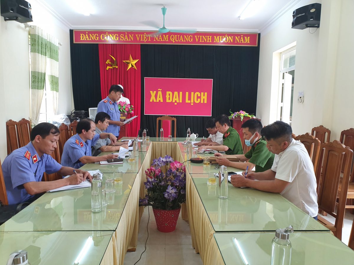 VKSND huyện Văn Chấn trực tiếp kiểm sát việc thi hành án hình sự tại 04 Ủy ban nhân dân cấp xã