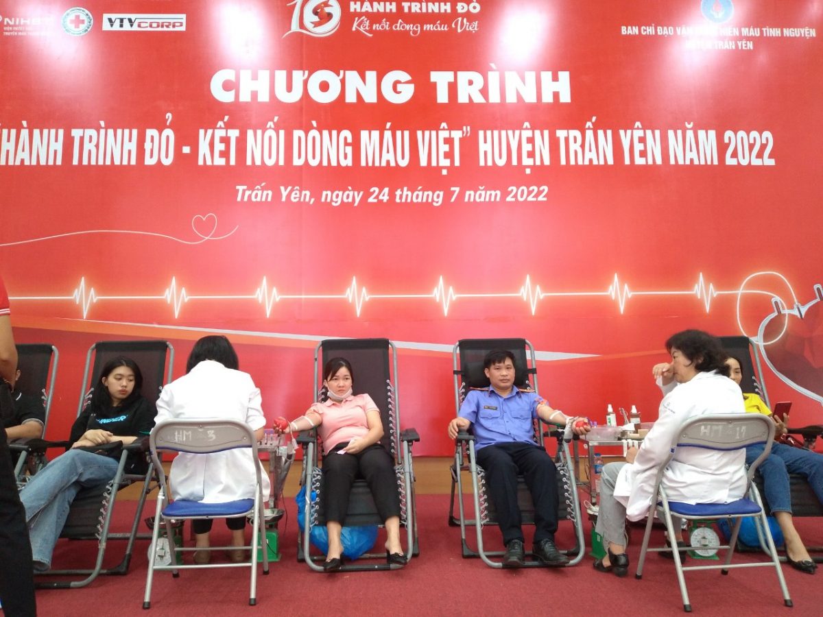 VKSND huyện Trấn Yên tham chương trình “Hành trình đỏ Kết nối dòng máu Việt năm 2022”