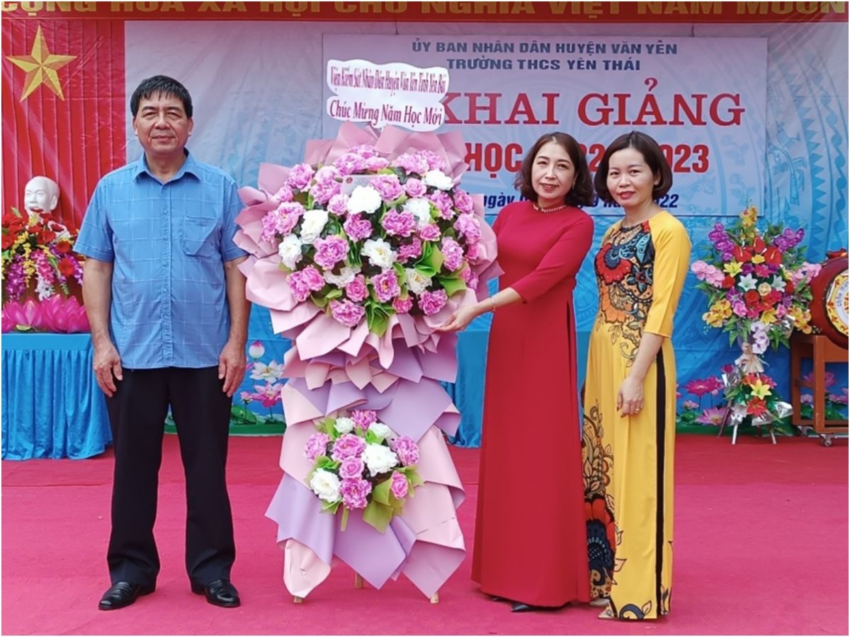 Viện trưởng VKSND huyện Văn Yên tham dự Lễ khai giảng năm học 2022-2023 tại trường THCS xã Yên Thái
