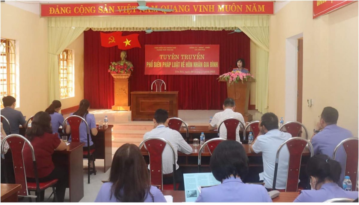 VKSND thành phố Yên Bái tổ chức Hội  nghị tuyên truyền pháp luật nhân ngày Pháp luật Việt Nam 2022