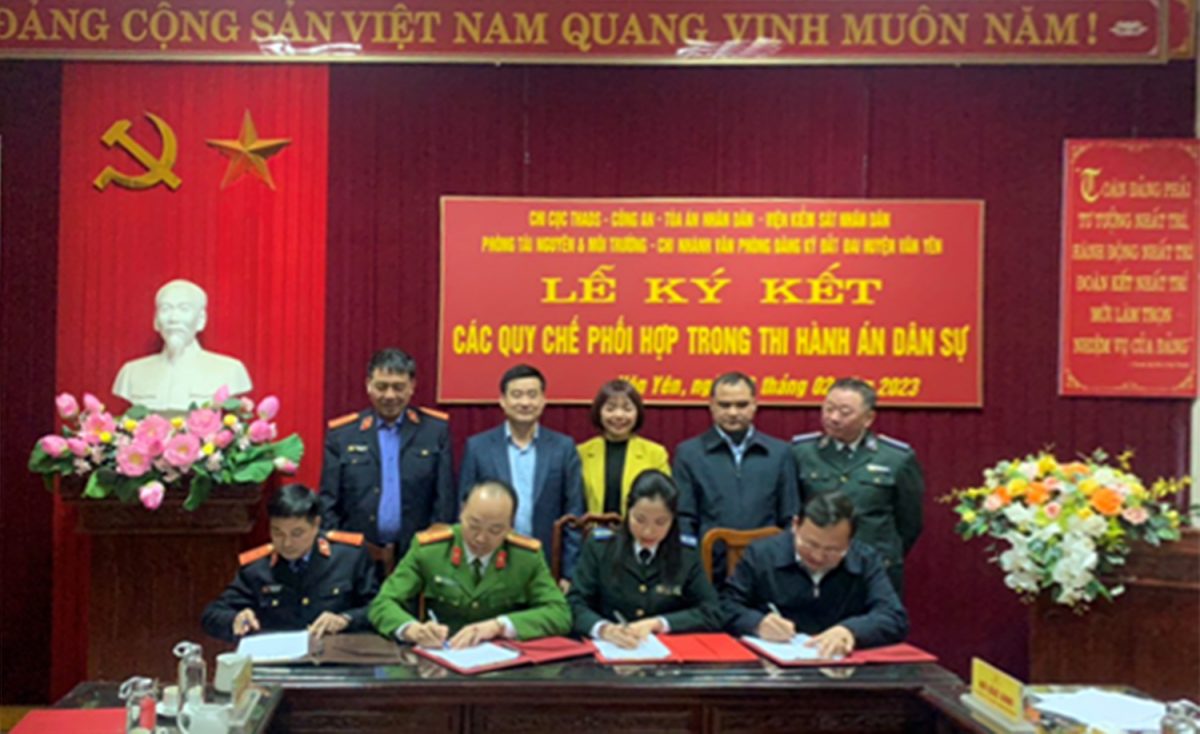 VKSND huyện Văn Yên ký Quy chế phối hợp  trong công tác thi hành án dân sự