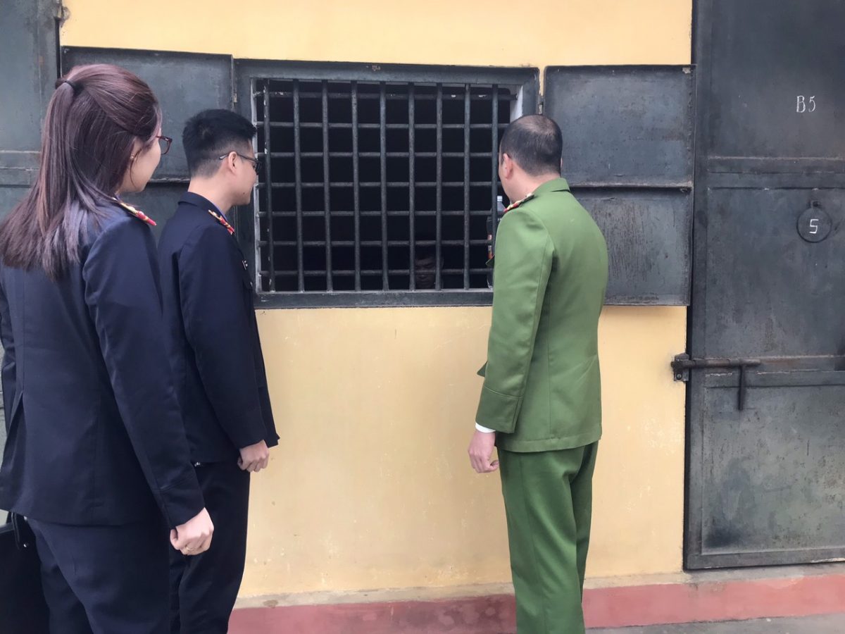 VKSND huyện Trấn Yên tiến hành kiểm sát trực tiếp việc tạm giữ, tạm giam tại nhà tạm giữ Công an huyện Trân Yên