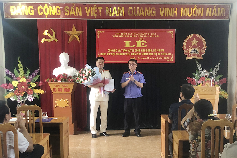 Lễ công bố và trao Quyết định bổ nhiệm Viện trưởng VKSND thị xã Nghĩa Lộ, tỉnh Yên Bái