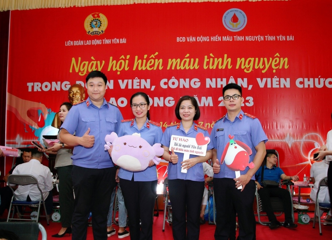Cán bộ, đoàn viên Công đoàn Viện kiểm sát nhân dân tỉnh Yên Bái tham gia Ngày hội hiến máu tình nguyện
