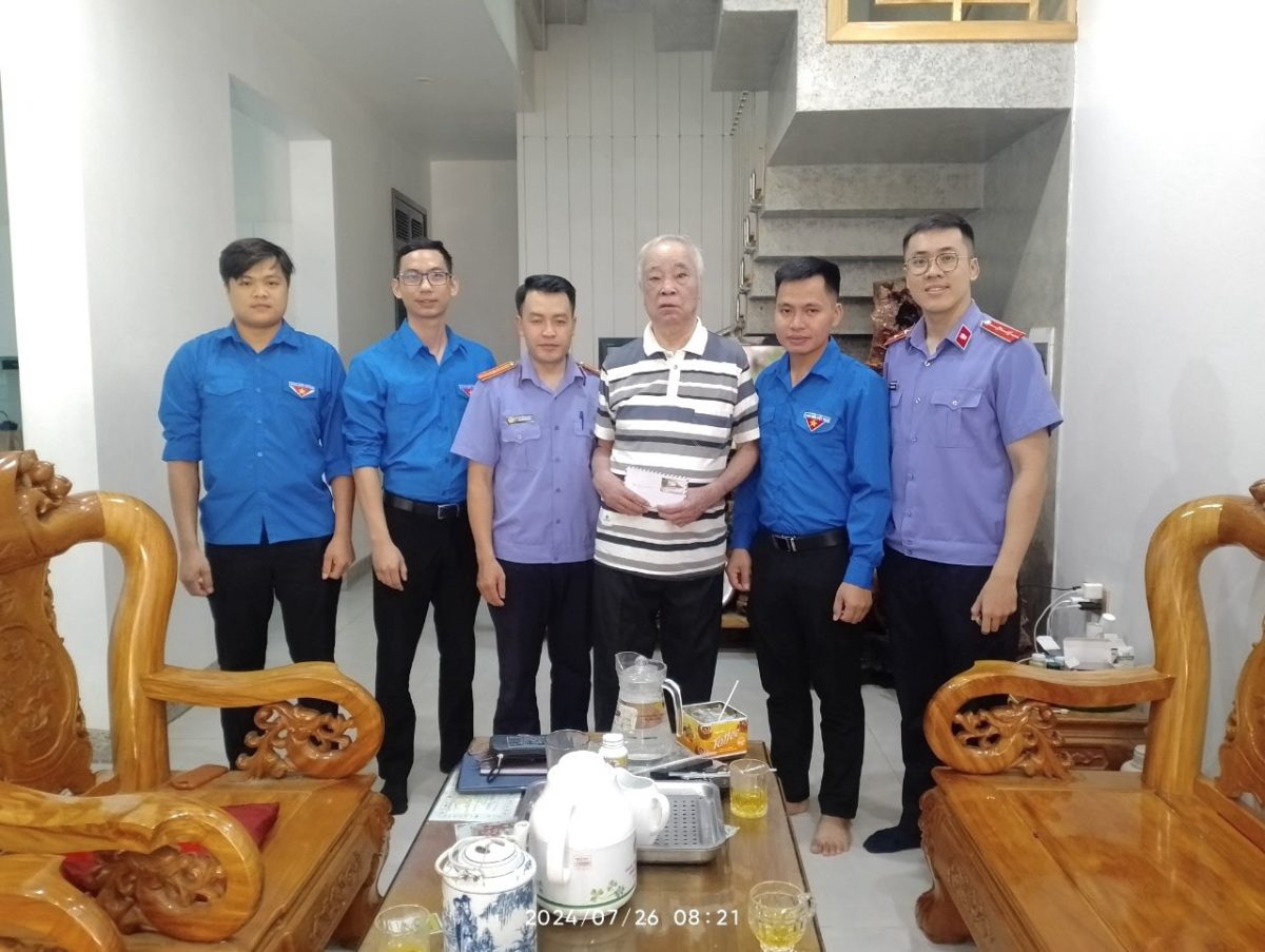 Đoàn viên thanh niên VKSND thị xã Nghĩa Lộ tri ân kỉ niệm 77 năm ngày Thương binh liệt sĩ (27/7/1947 – 27/7/2024)